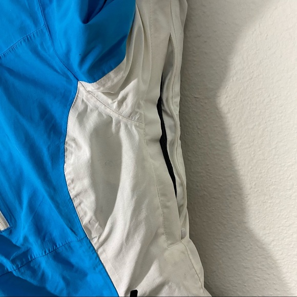 Helly Hansen Blue and White Ski Jacket - Picture 6 of 13